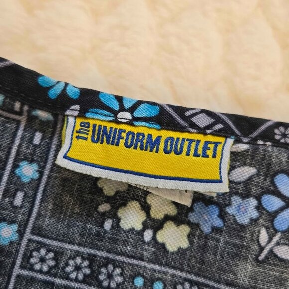 Scrub top Women's uniform outlet front Pockets crossbody ribbing size XL - Picture 5 of 6